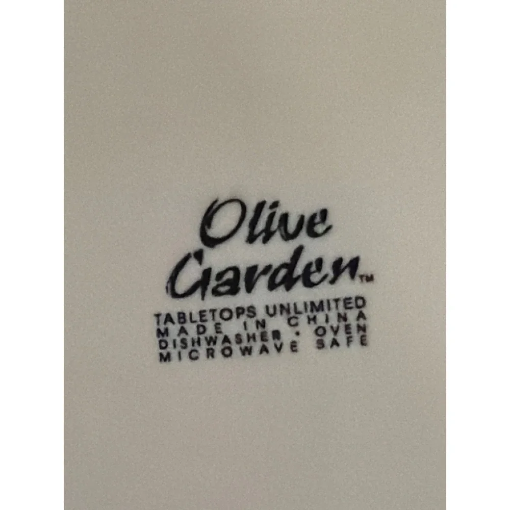 Olive Garden Tabletops Unlimited Blueberry Dinner Plate 10.5 Inch‎ Ceramic Green